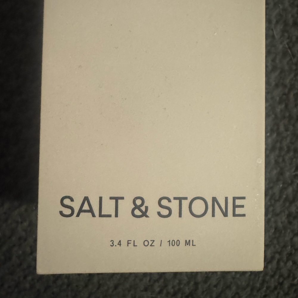 Salt & Stone Santal & Vetiver Body Mist - Picture 4 of 4
